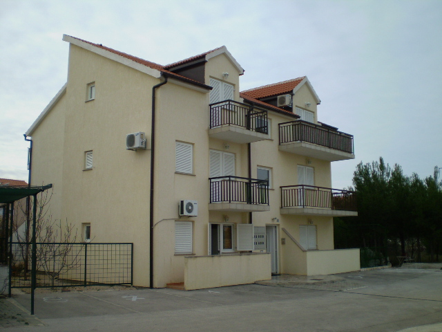 oglasi, VODICE! APARTMAN!